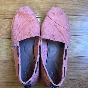 Toms shoes
